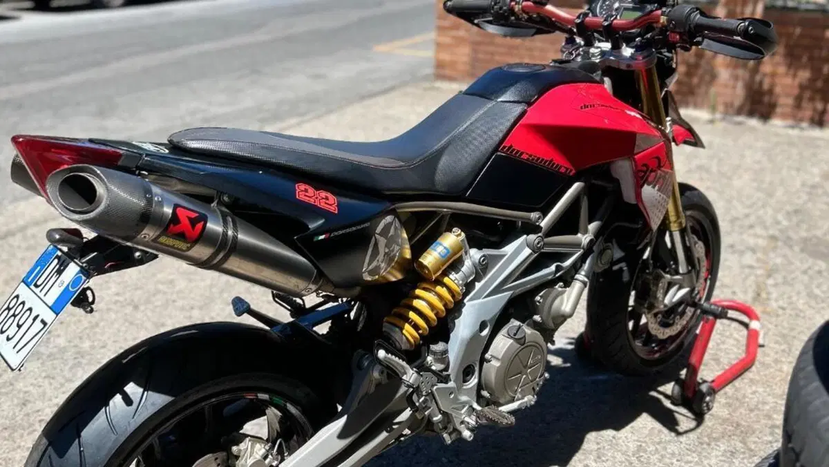 Aprilia Dorsoduro 750 (2009 - 14)  (6)