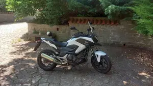 Honda NC 750 X ABS (2014 - 15)  (2)