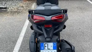 Yamaha X-Max 125 (2021 - 24)  (8)