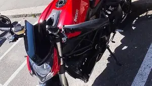 Ducati Streetfighter (2009 - 12)  (2)