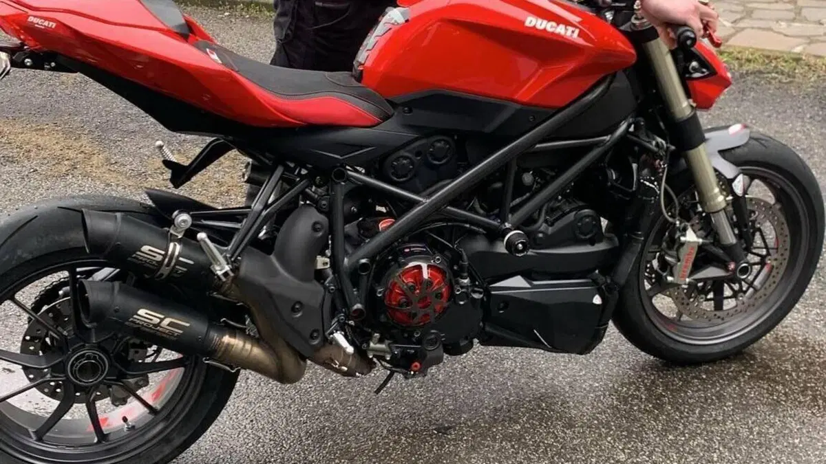 Ducati Streetfighter (2009 - 12)  (8)
