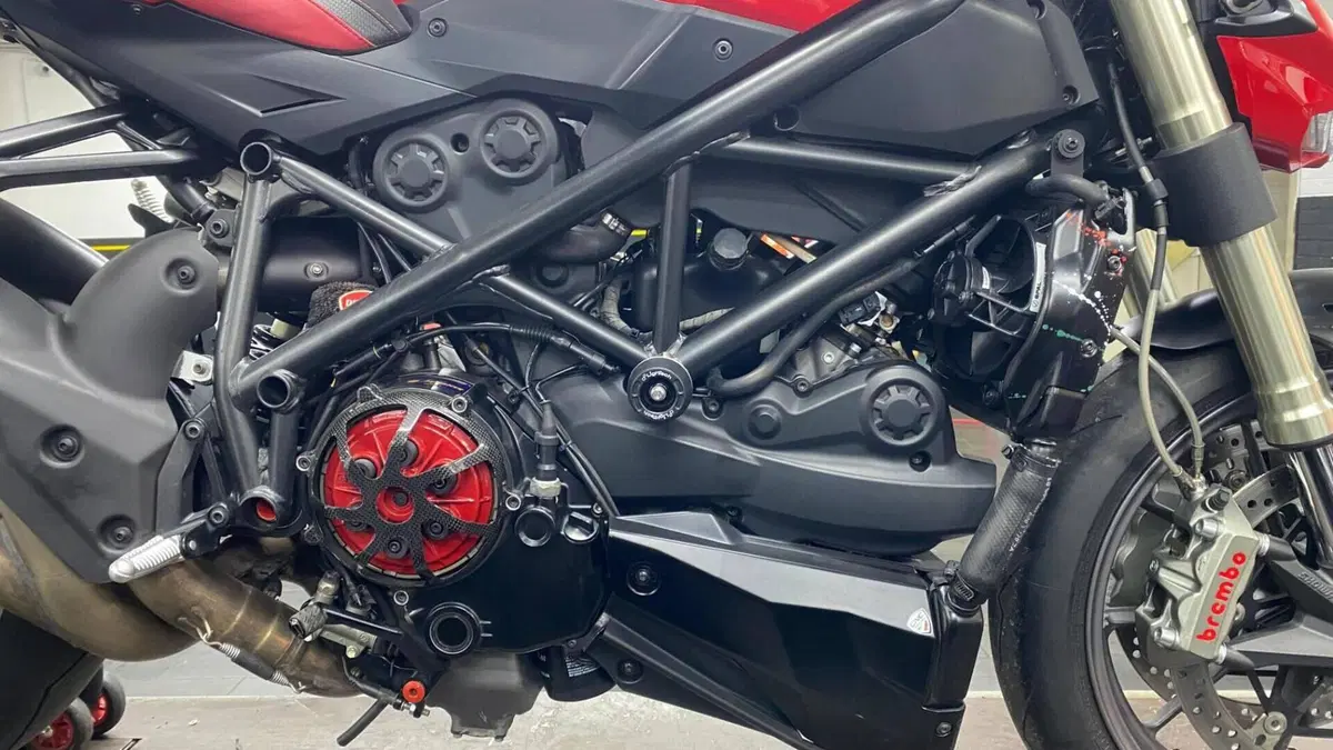 Ducati Streetfighter (2009 - 12)  (12)