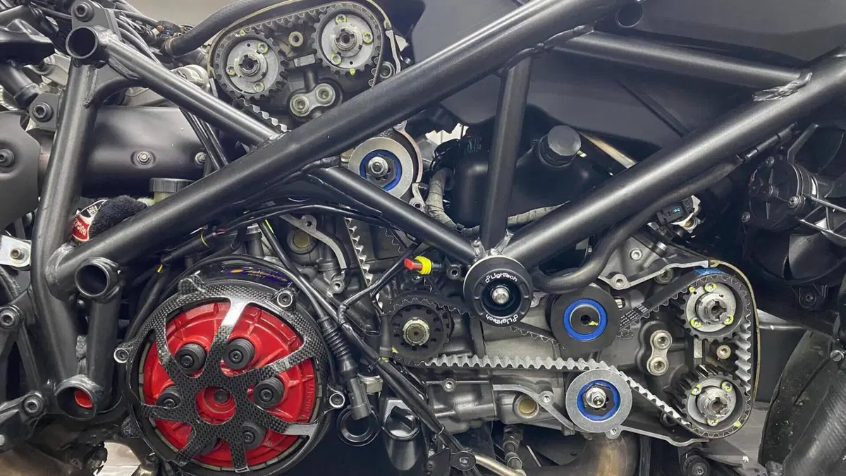 Ducati Streetfighter (2009 - 12)  (13)