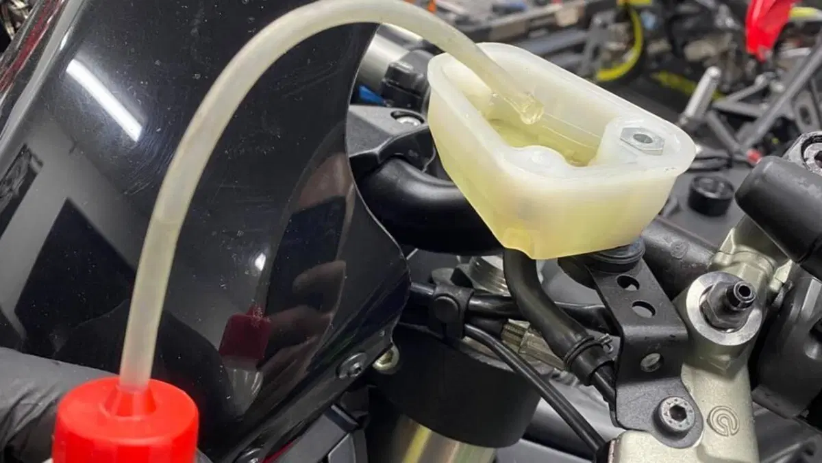 Ducati Streetfighter (2009 - 12)  (16)