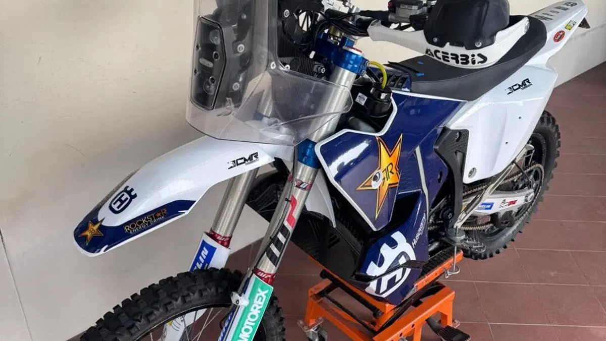 KTM 450 Rally Replica (2025)  (4)