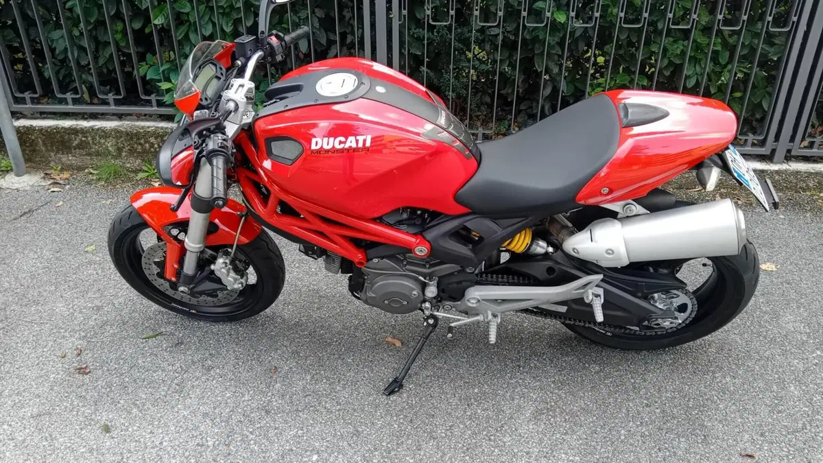 Ducati Monster 696 (2008 - 13)  (2)