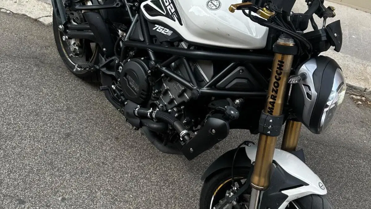 Benelli 752 S (2022 - 25) 