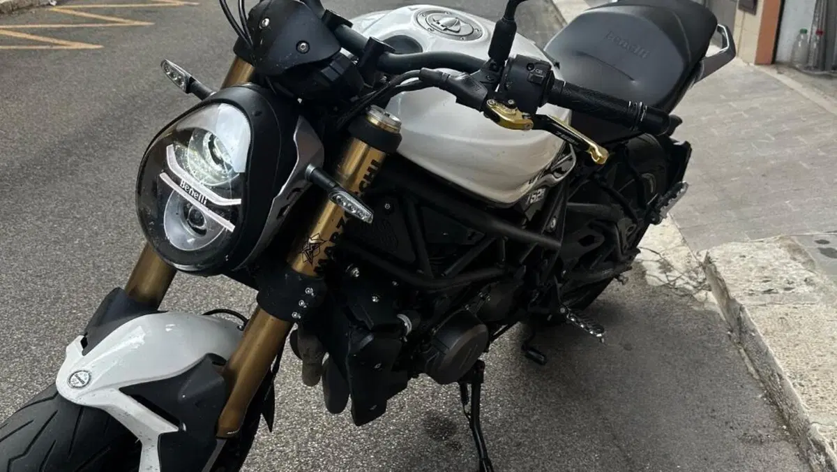 Benelli 752 S (2022 - 25)  (3)