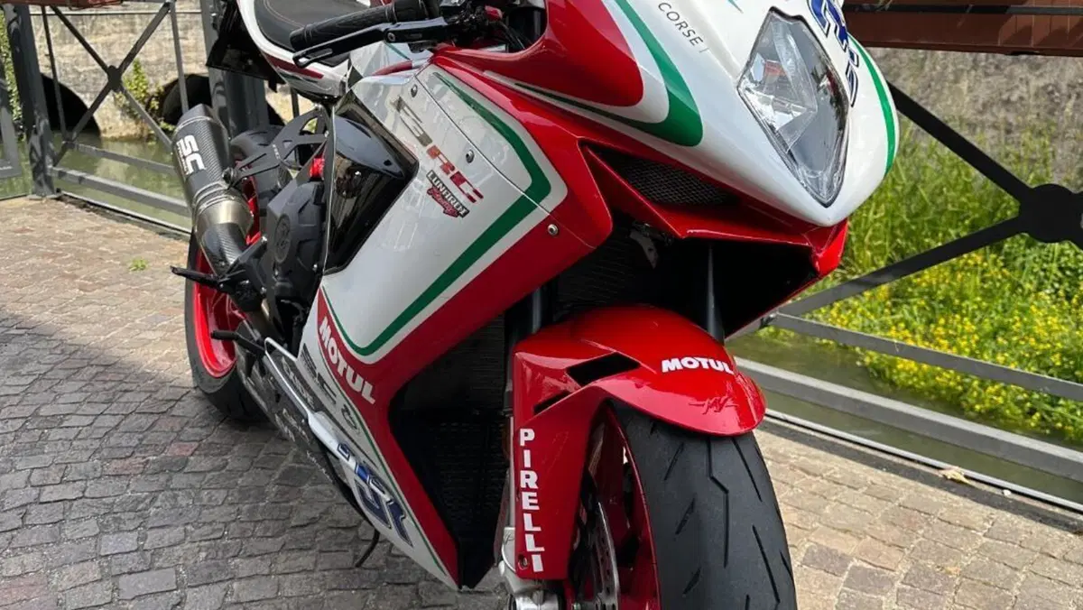 MV Agusta F3 800 RC (2018) 