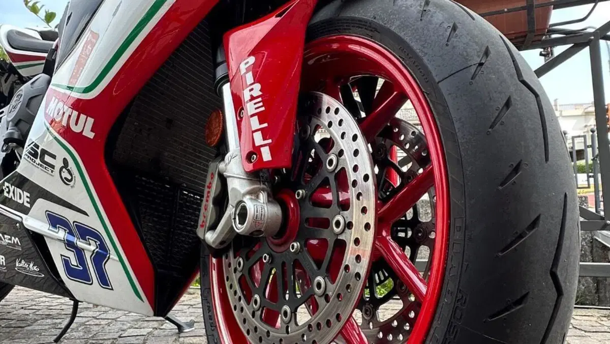 MV Agusta F3 800 RC (2018)  (4)