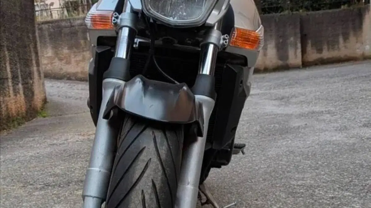 Suzuki GSR 600 (2006 - 11)  (3)
