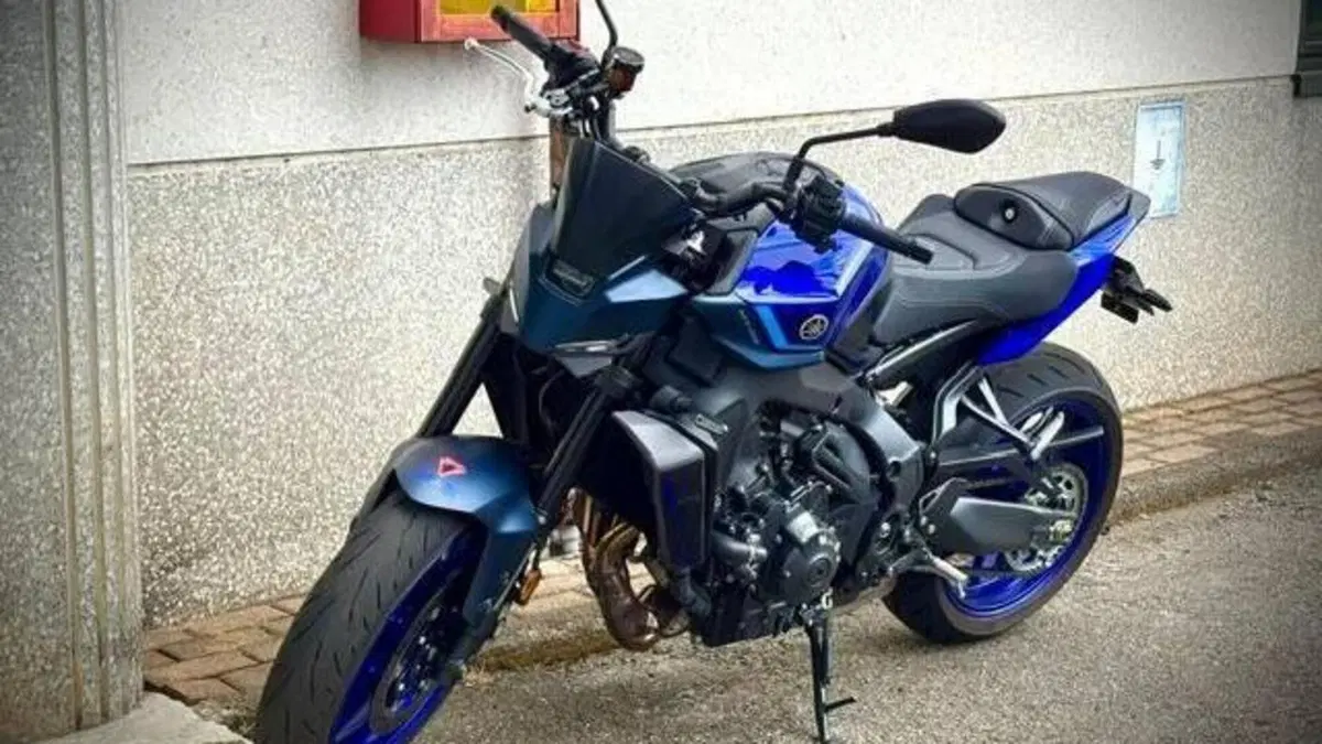 Yamaha MT-09 Y-AMT (2024 - 26) 