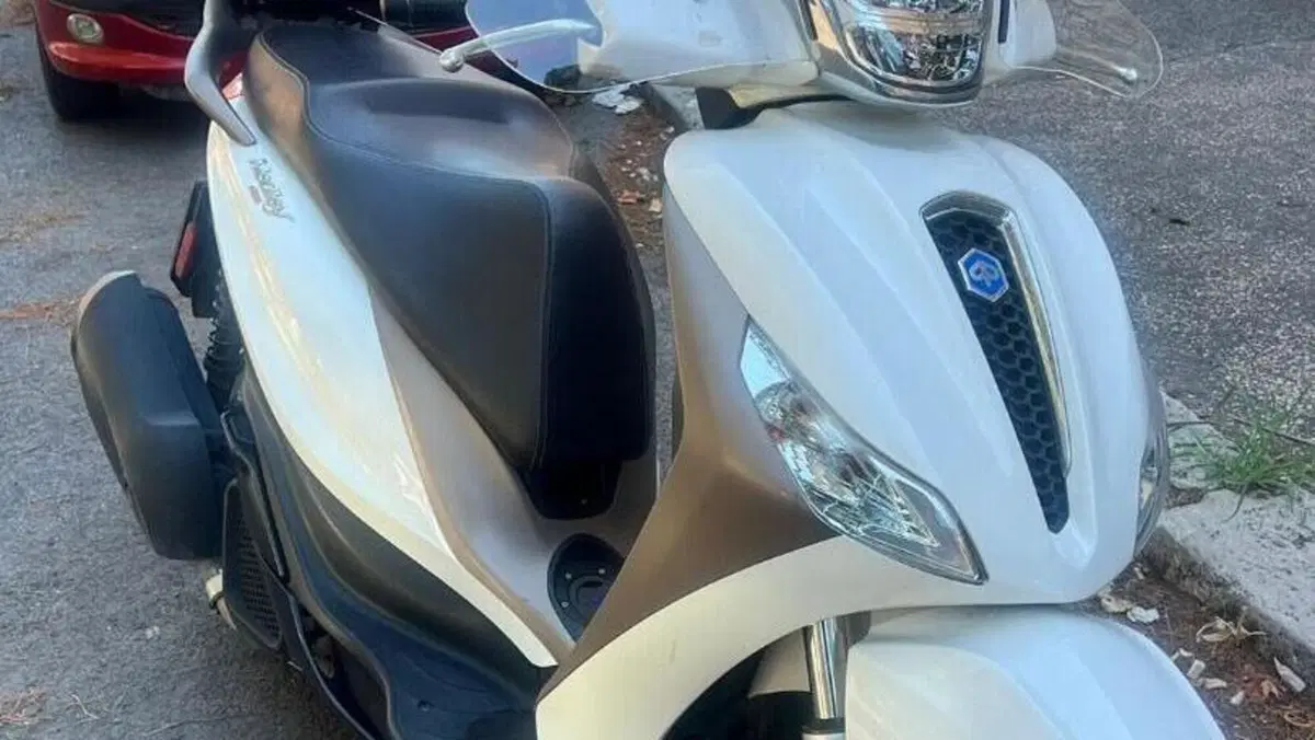 Piaggio Medley 150 ABS (2021 - 25)  (4)