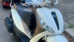 Piaggio Medley 150 ABS (2021 - 25)  (5)