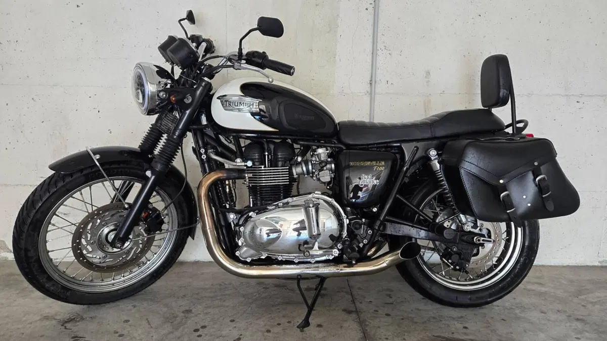 Triumph Bonneville T100 (2008 - 16) 