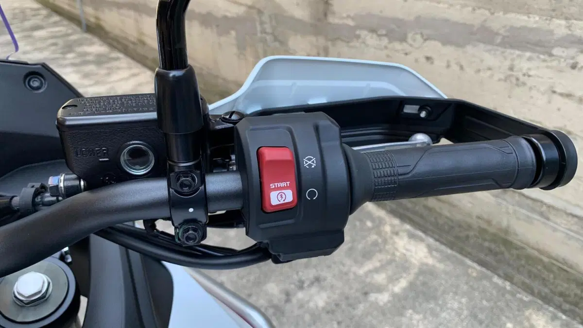 Honda Transalp XL750 Travel Edition (2023 - 24)  (11)