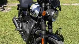 Royal Enfield HNTR 350 (2022 - 26) 
