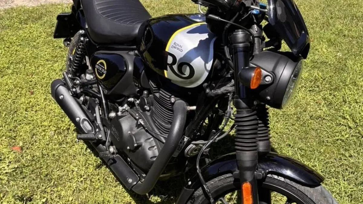 Royal Enfield HNTR 350 (2022 - 26)  (2)