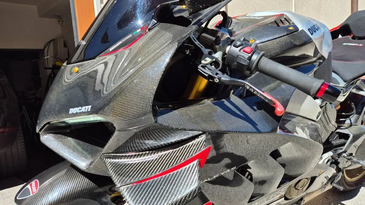 Ducati Panigale V4 S 1100 (2018 - 19)  (2)