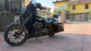 Harley-Davidson Road Glide Special (2021 - 23)  (3)