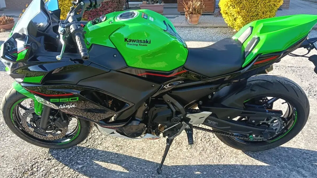 Kawasaki Ninja 650 (2021 - 24)  (2)