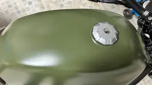 Moto Guzzi V7 III Stone (2017 - 20)  (10)