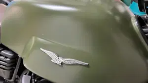 Moto Guzzi V7 III Stone (2017 - 20)  (11)
