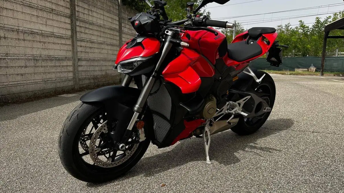 Ducati Streetfighter V4 (2025 - 26)  (2)