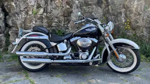 Harley-Davidson 1450 Deluxe (2005 - 06) - FLSTNI 