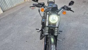 Harley-Davidson 883 Iron (2017 - 20) - XL 883N  (4)