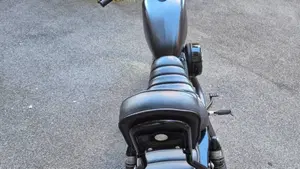 Harley-Davidson 883 Iron (2017 - 20) - XL 883N  (3)