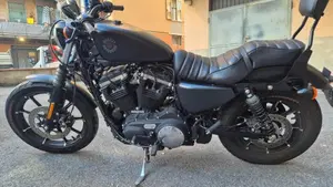 Harley-Davidson 883 Iron (2017 - 20) - XL 883N 