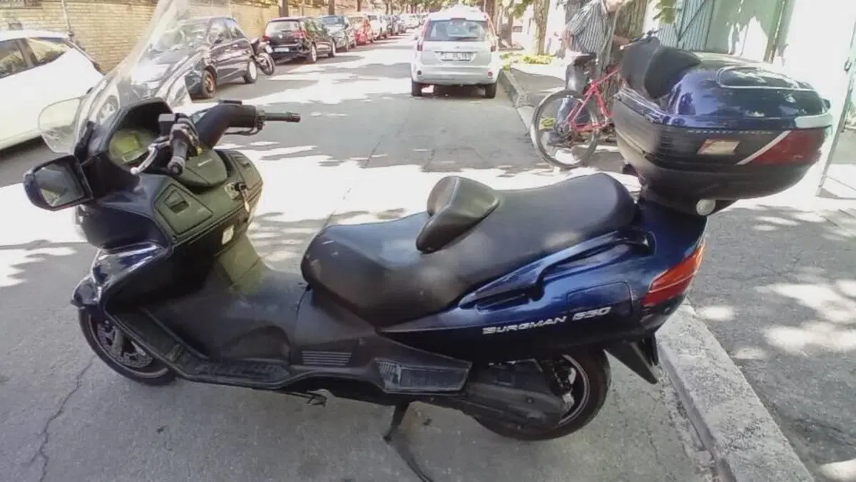Suzuki Burgman AN 650 (2002 - 03)  (4)