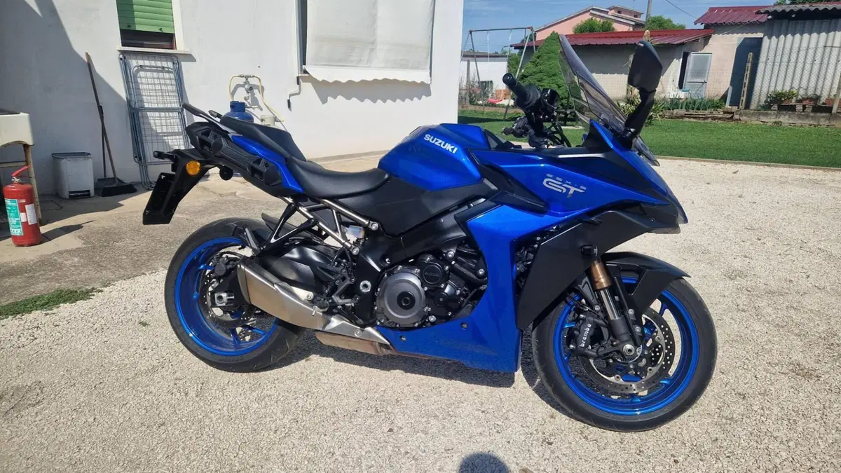 Suzuki GSX-S1000GT (2022 - 24)  (2)
