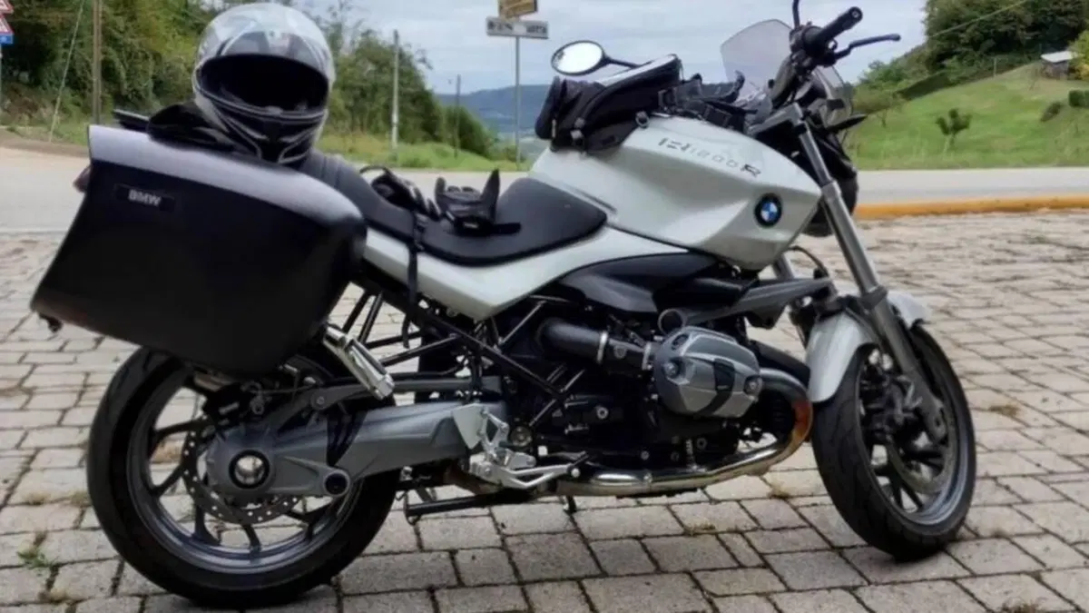 Bmw R 1200 R (2011 - 14)  (2)