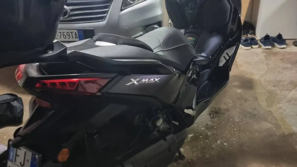 Yamaha X-Max 300 Tech Max (2021 - 24)  (6)