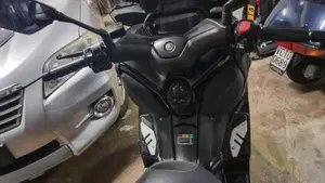 Yamaha X-Max 300 Tech Max (2021 - 24)  (7)