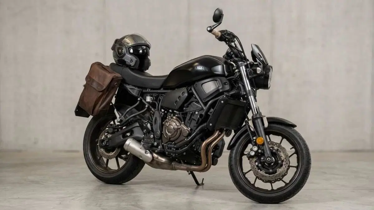 Yamaha XSR 700 ABS (2016 - 20)  (4)