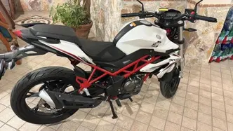 Benelli BN 125 (2021 - 25) usata