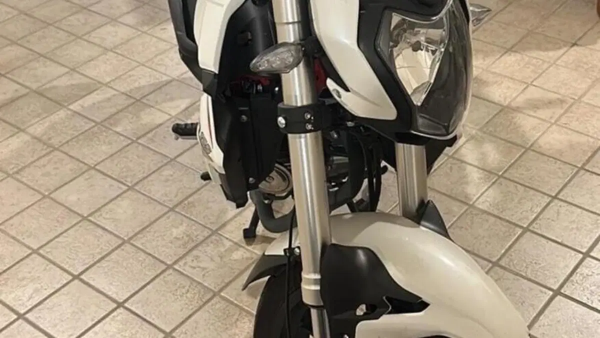 Benelli BN 125 (2021 - 25)  (2)
