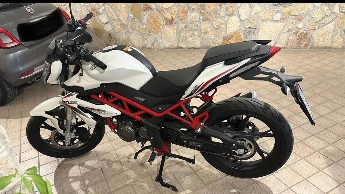 Benelli BN 125 (2021 - 25)  (4)