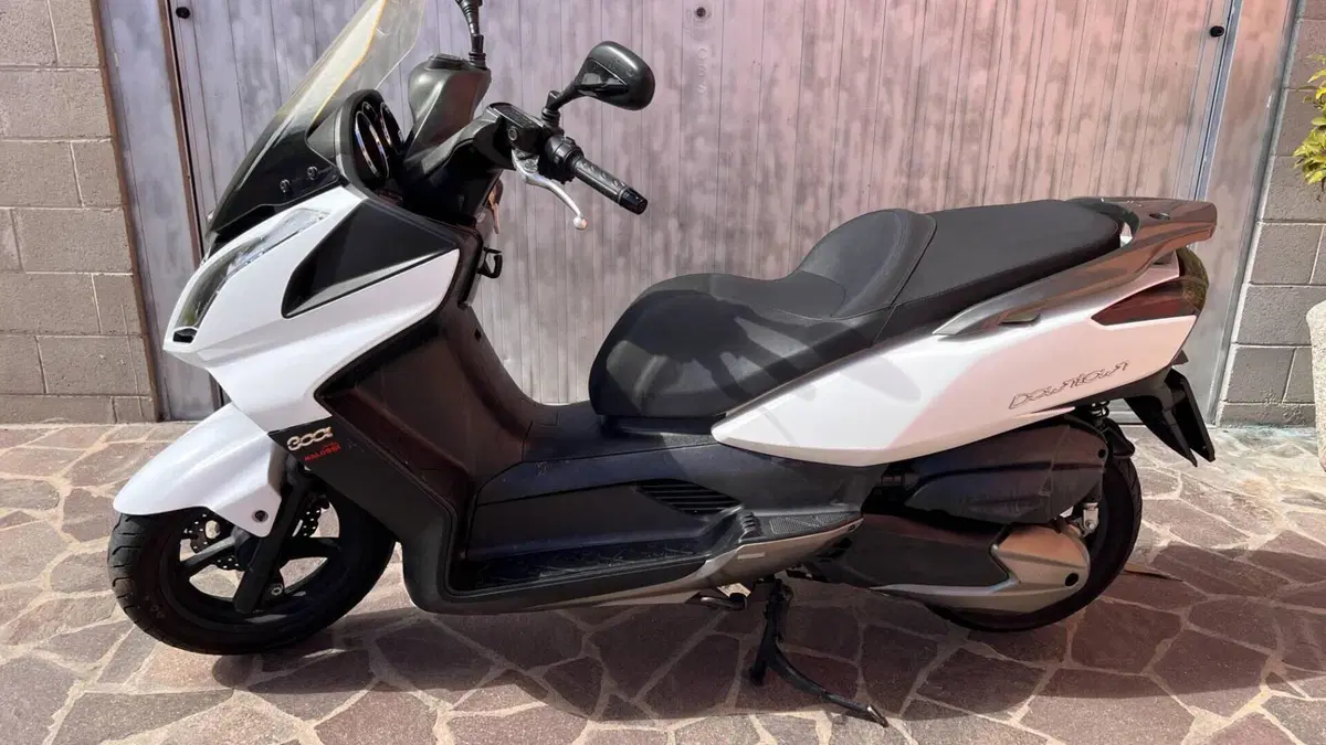 Kymco Downtown 300i (2009 - 17)  (6)