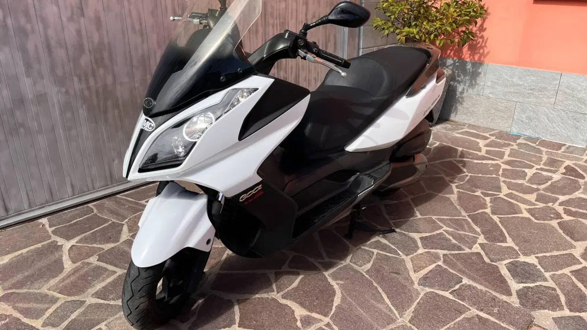 Kymco Downtown 300i (2009 - 17)  (8)