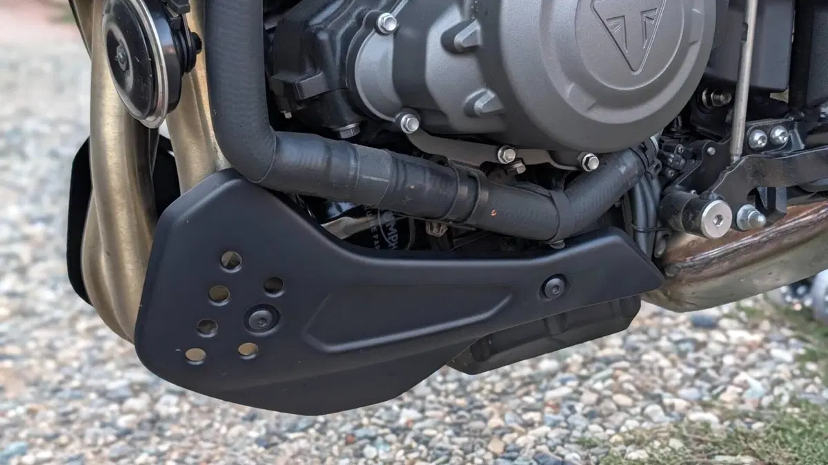 Triumph Trident 660 Triple Tribute Edition (2025 - 26)  (7)