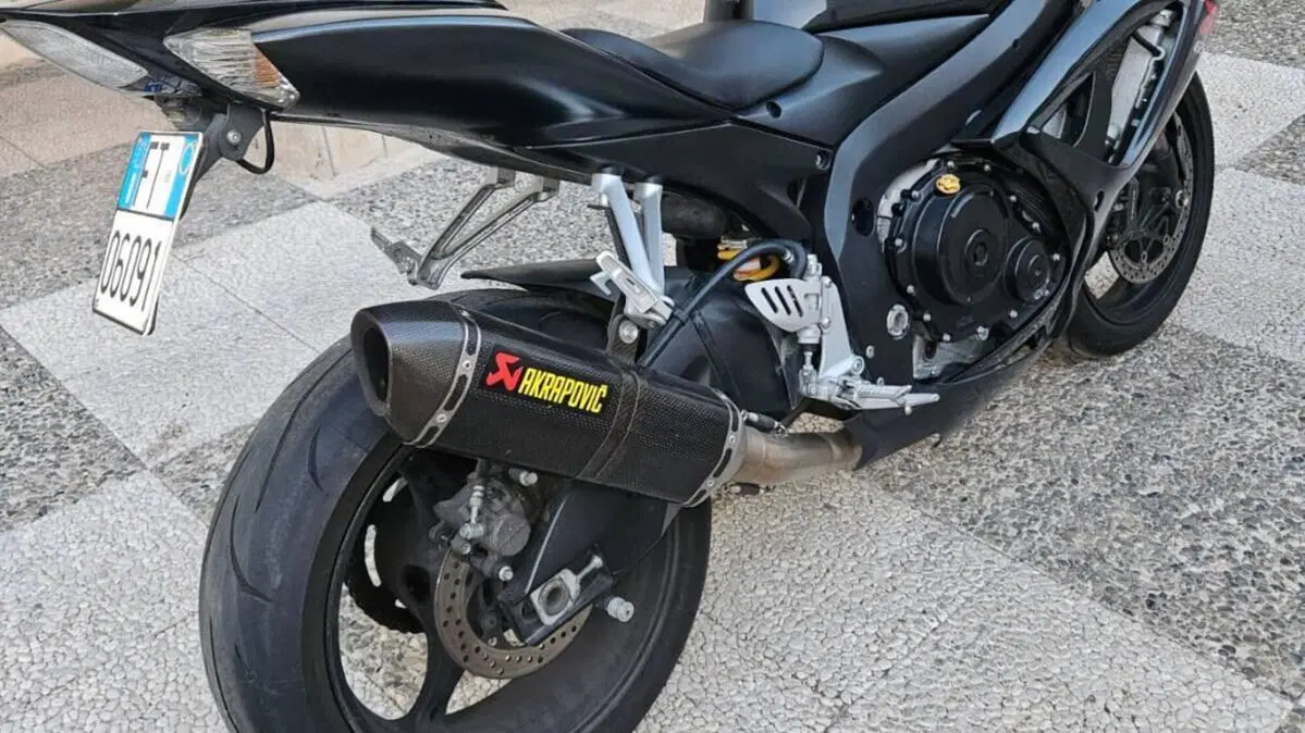 Suzuki GSX R 750 (2008 - 10)  (2)