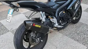 Suzuki GSX R 750 (2008 - 10)  (2)