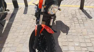 Ducati Scrambler 400 Sixty 2 (2016 - 21)  (3)
