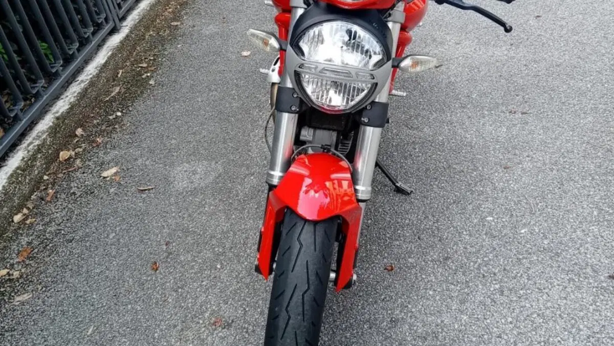 Ducati Monster 696 Plus (2007 - 14) 