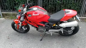 Ducati Monster 696 Plus (2007 - 14)  (2)
