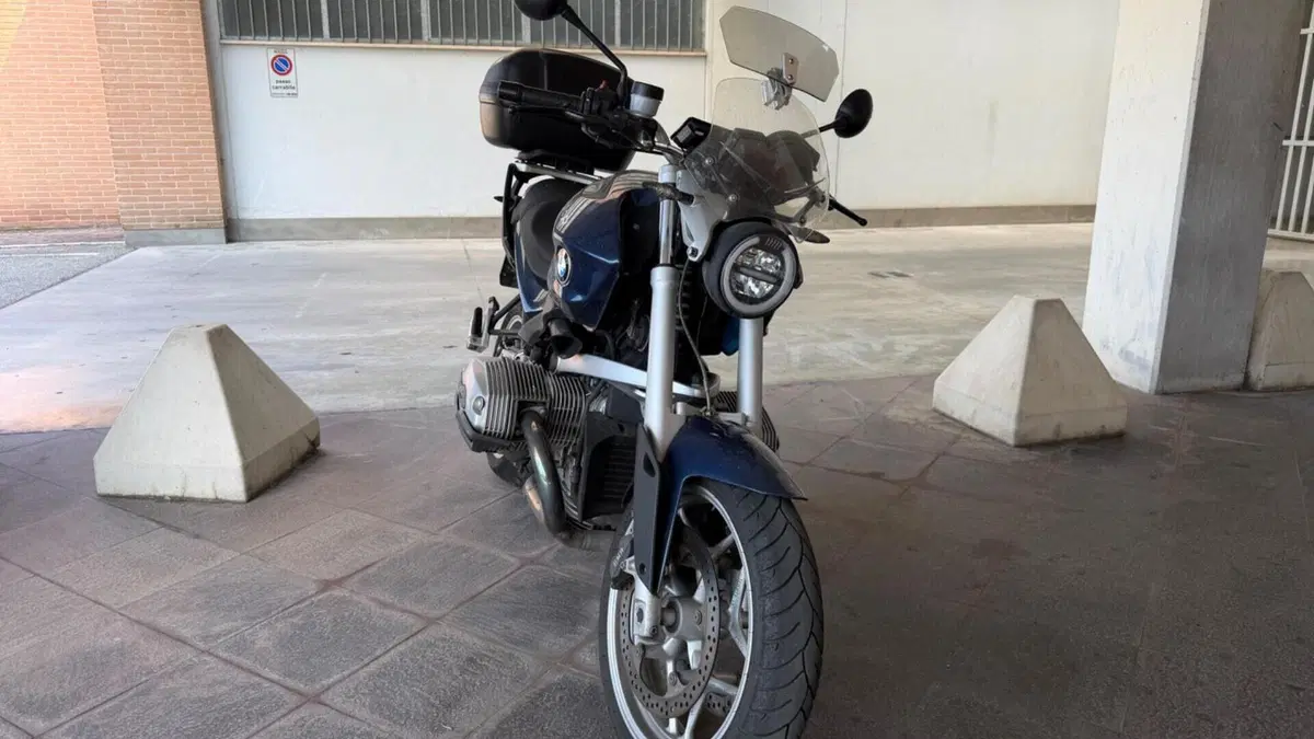 Bmw R 1200 R (2006 - 11)  (2)